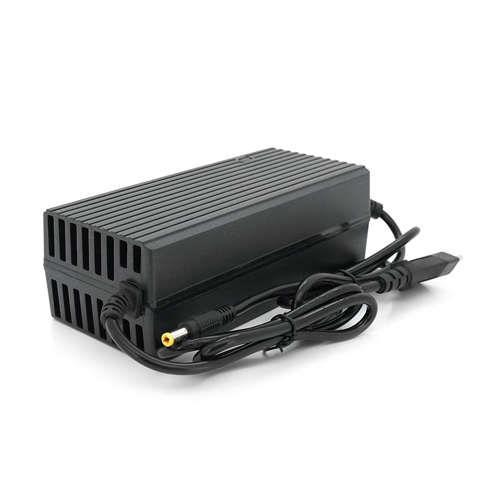 Зарядний пристрій Jinyi для акумуляторів LiFePo4 72V(87,6V),24S,3A,штекер 5.5*2.5,з індикацією,BOX