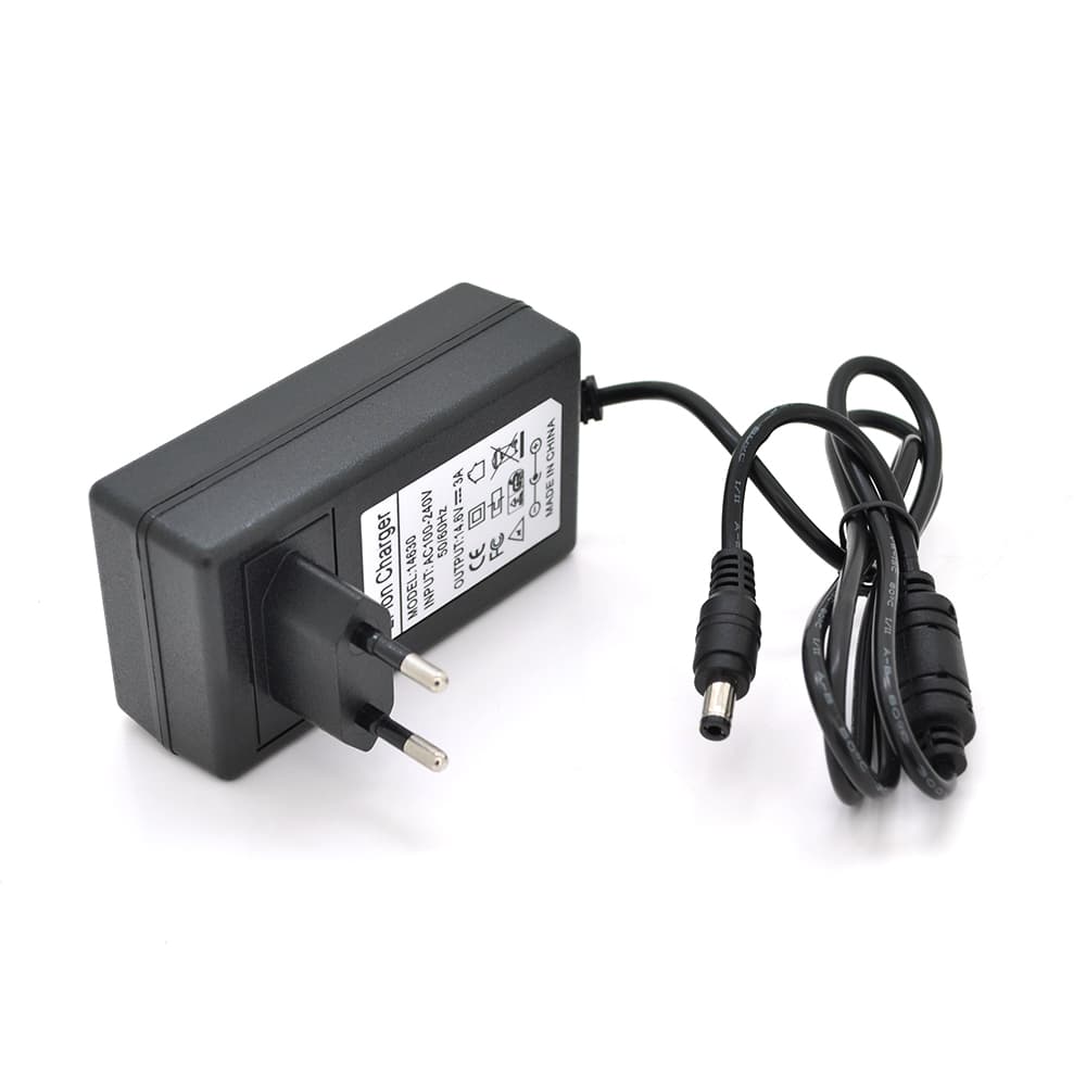 Зарядний пристрій для акумуляторів LiFePo4 12V(14,6V),4S,3A,штекер 5.5*2.5,з індикацією,BOX,(80*43*30 mm)